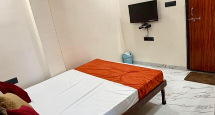 Hotel Gurukripa Palace Room Type - AC DELUXE WITH TERRACE VIEW