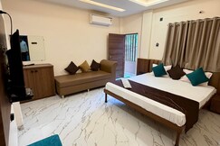 Hotel Gurukripa Palace