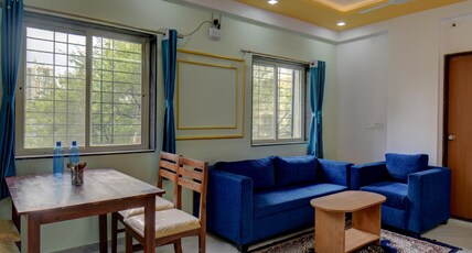 Hotel Shree Krishna Inn  Room Type - Deluxe Room