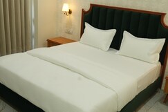 Januson Hotel