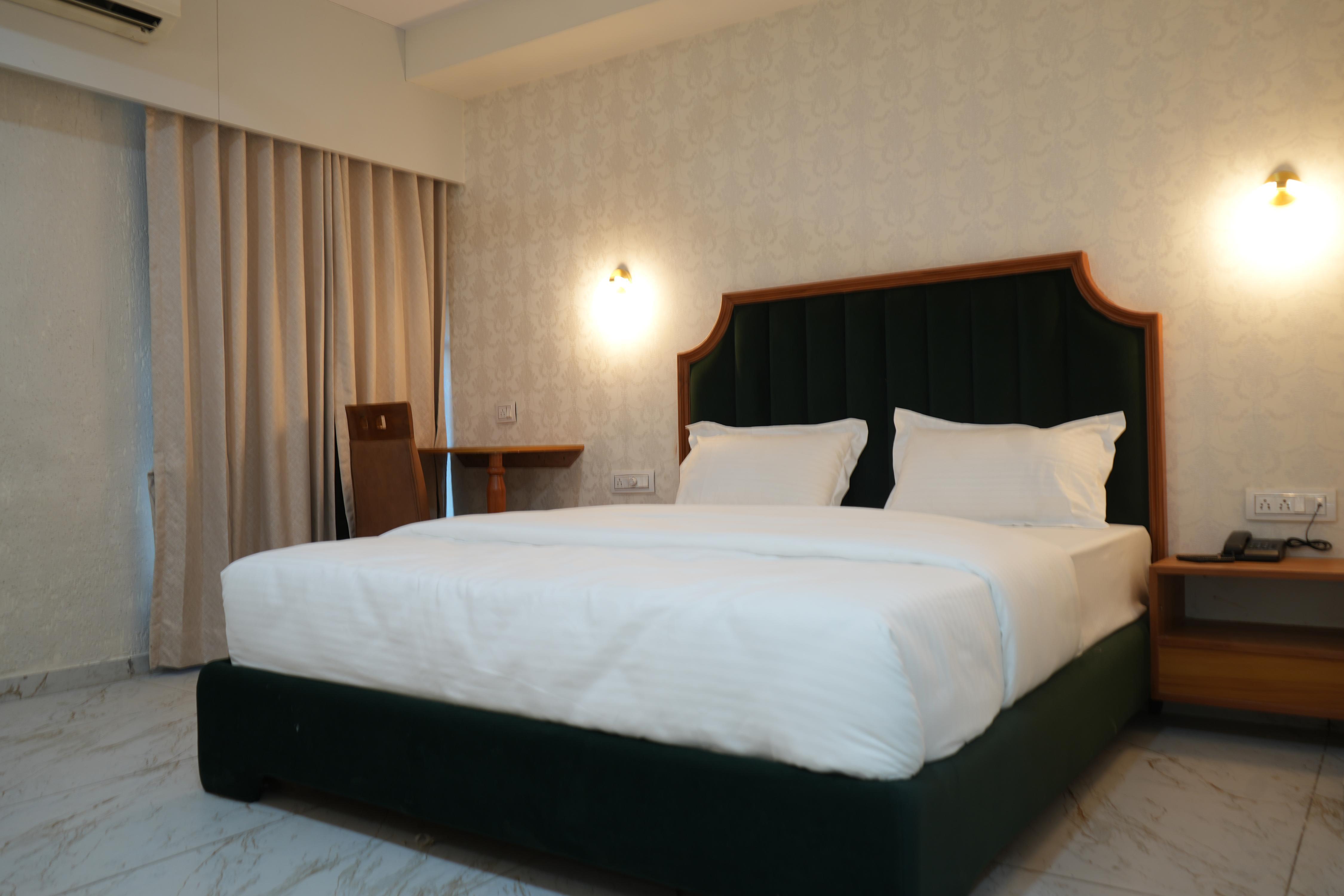 Januson Hotel Room Type - Premium Room