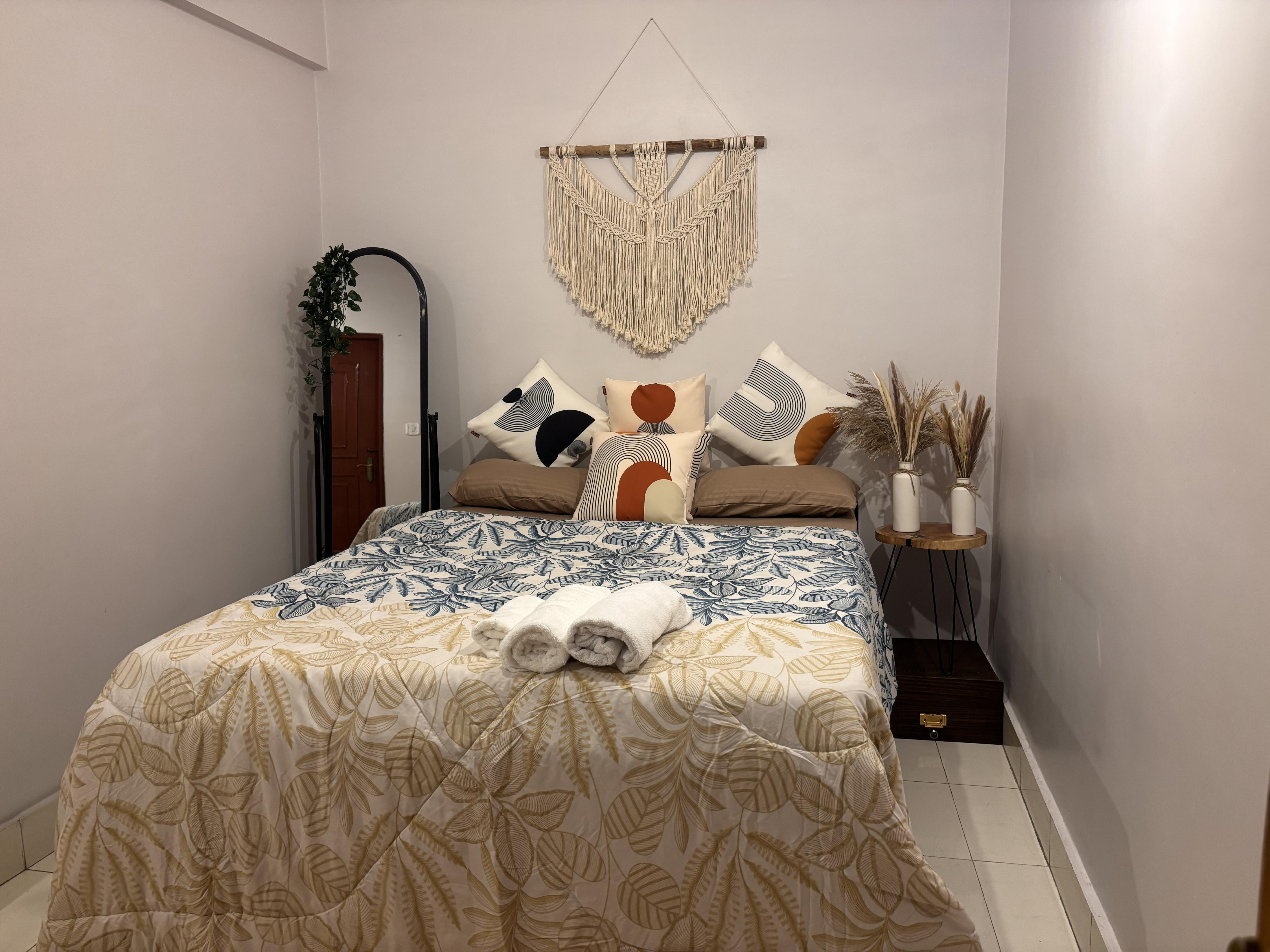 Pahadi Pause | Entire 2BHK Apartments  - Tap to explore photos