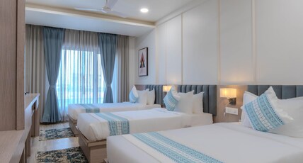 HOTEL TGR Room Type - Deluxe Triple