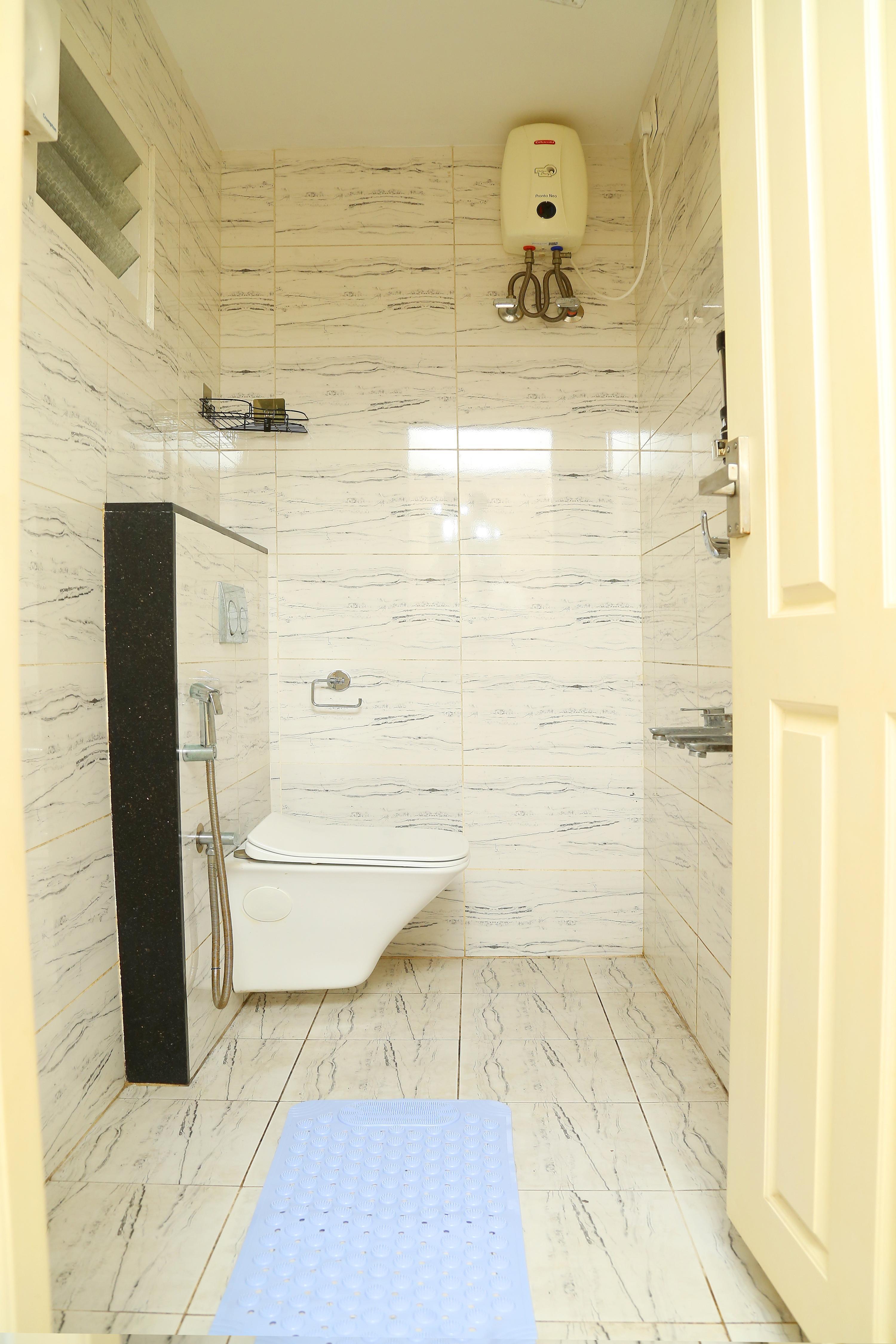 Clasy Inn Homestay - Tap to explore photos