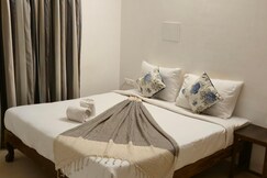 Hotel Radha Krishna Pure-Veg Lonavala