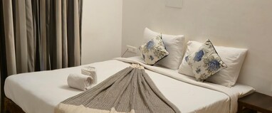 Hotel Radha Krishna Pure-Veg Lonavala
