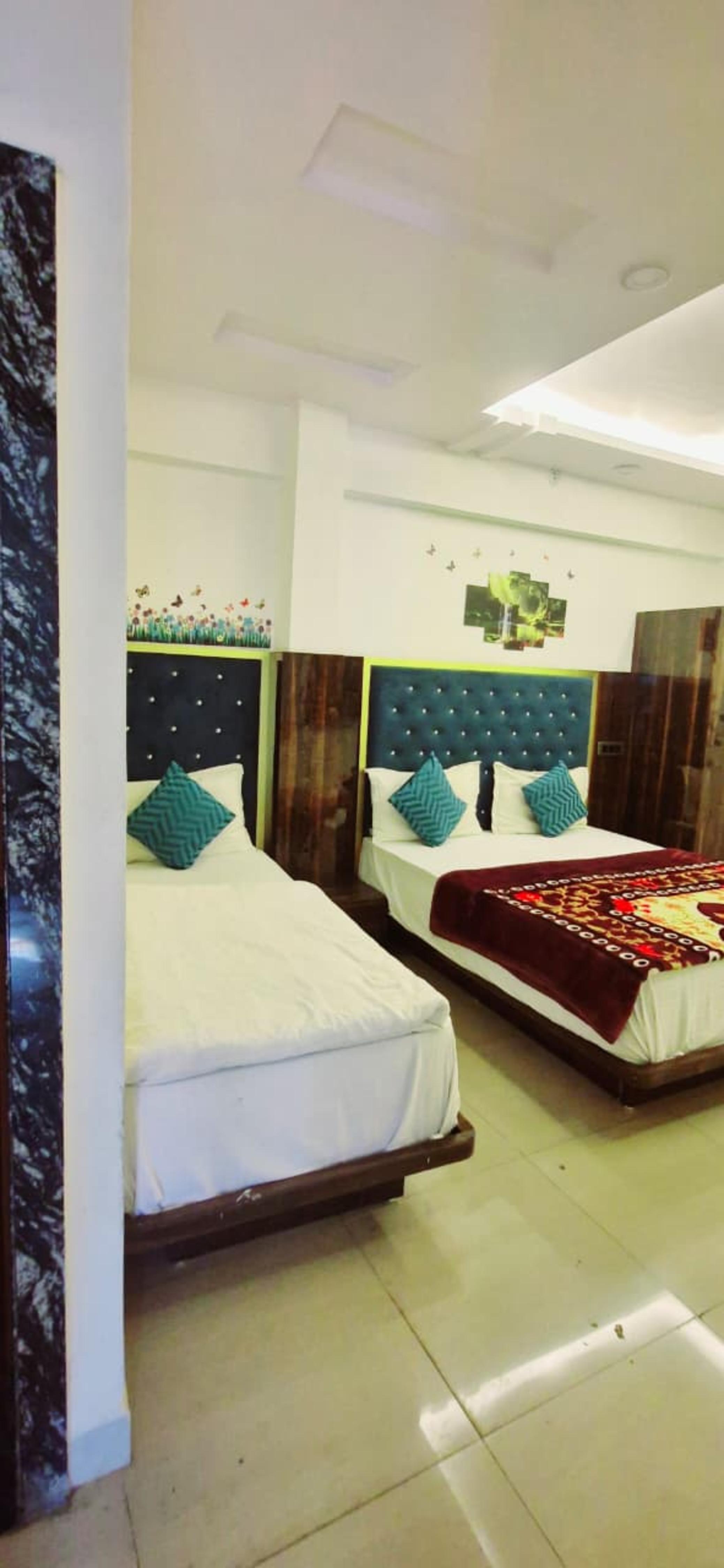 Hotel Meri & Residency - Tap to explore photos