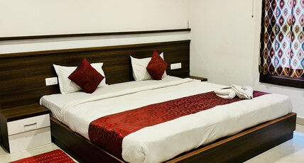 Phalam Homestay Room Type - Deluxe Double Room - Private Cottage