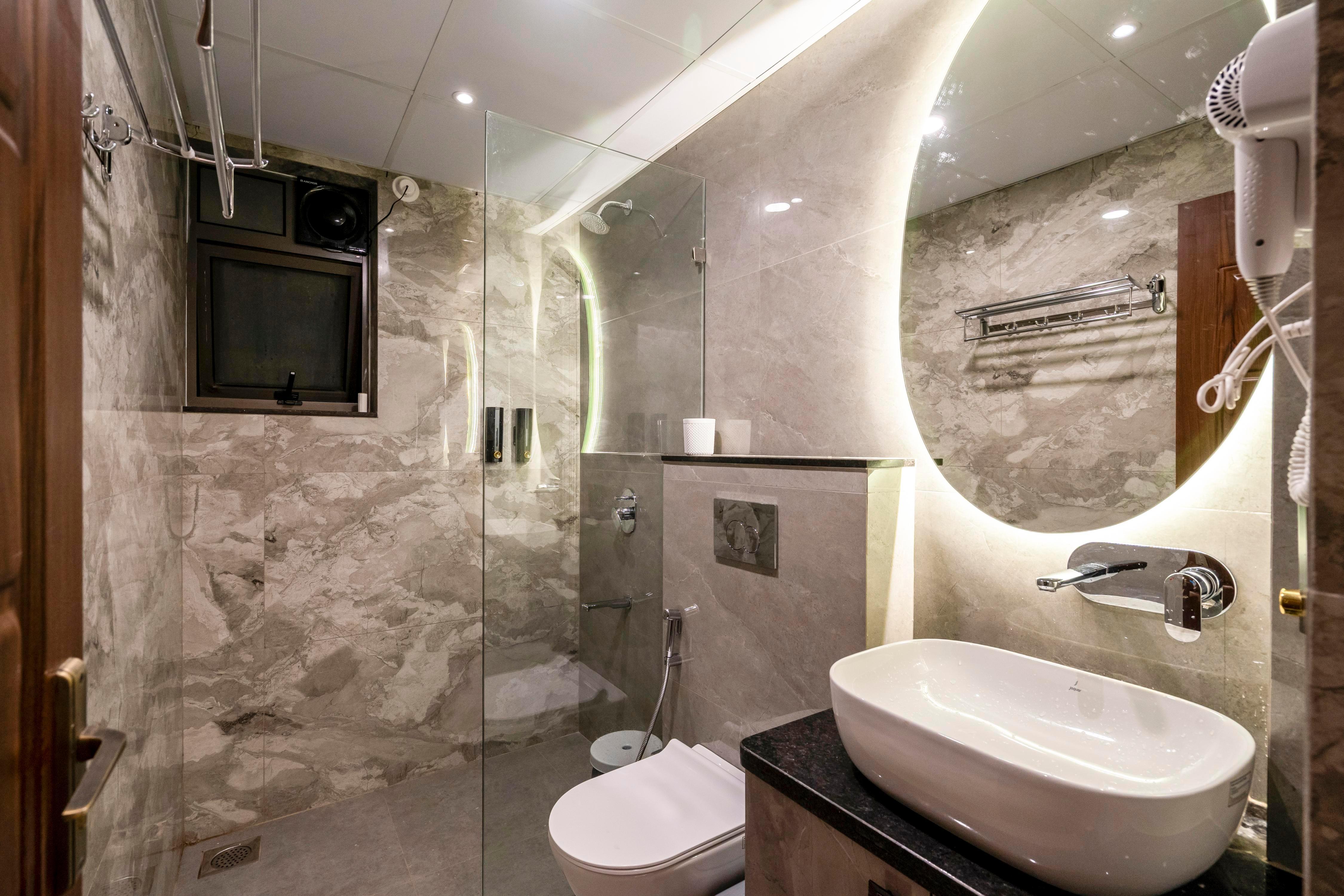 Tarashi Homes Apartment - Tap to explore photos