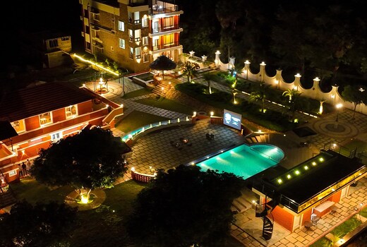 PALM COVE RESORT & SPA