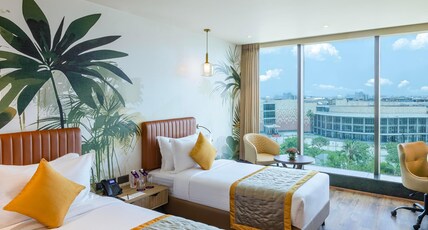 Plume Hotel - India Expo Mart Room Type - Wonderful Room Guest Twin City View Plume Hotel - India Expo Mart Room Type - Wonderful Room Guest Twin City View