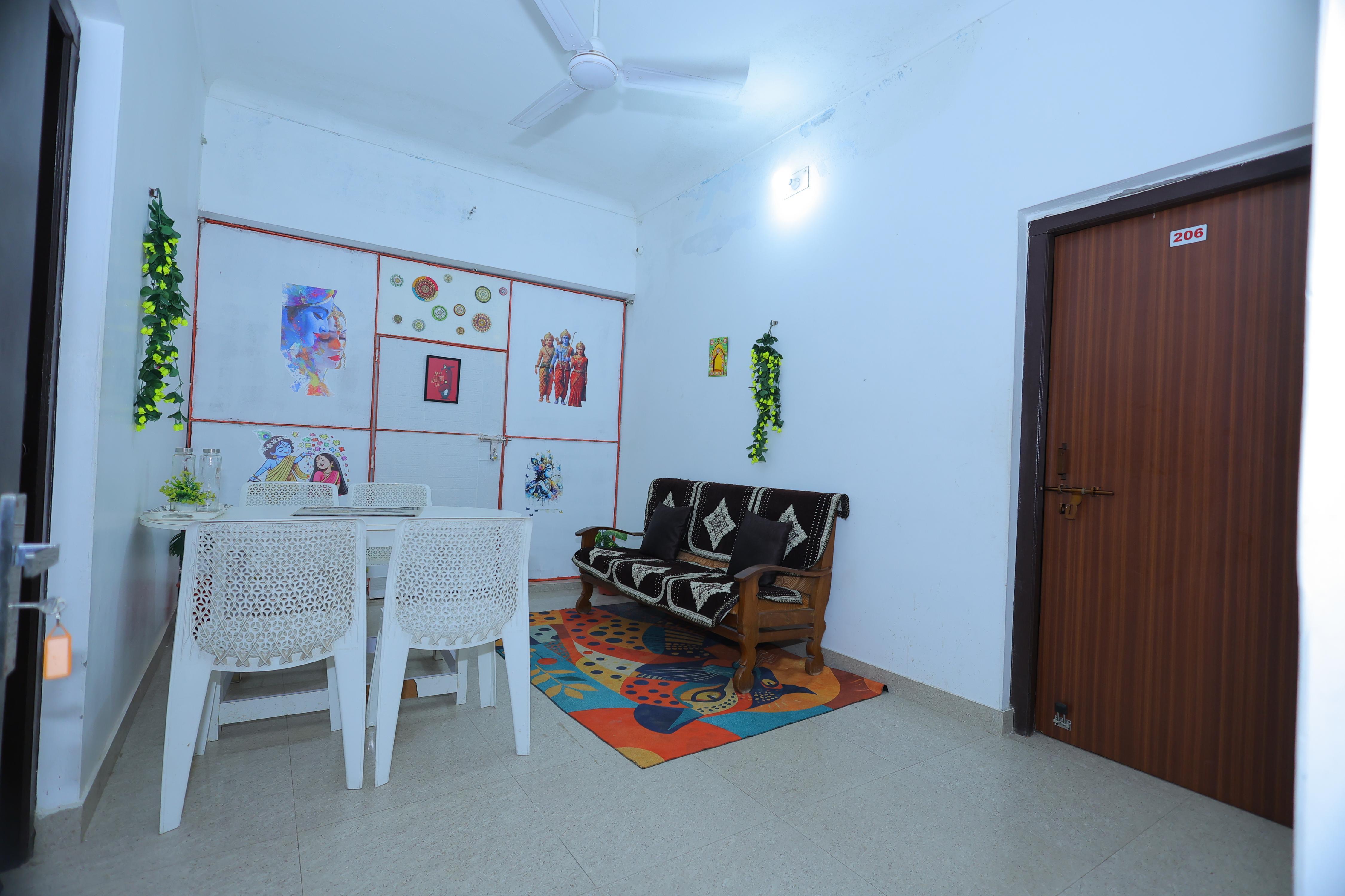 Ashoka Lavish Stay - Tap to explore photos