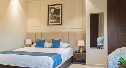Grand Dularia, Banquet Hotel Room Type - Deluxe Room with Bar Fridge