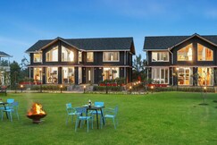 Esh Cottage Hazel Hillview Suites By Elivaas Signature