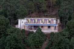 Sun Pine Villa by Splendid Retreat Hotels