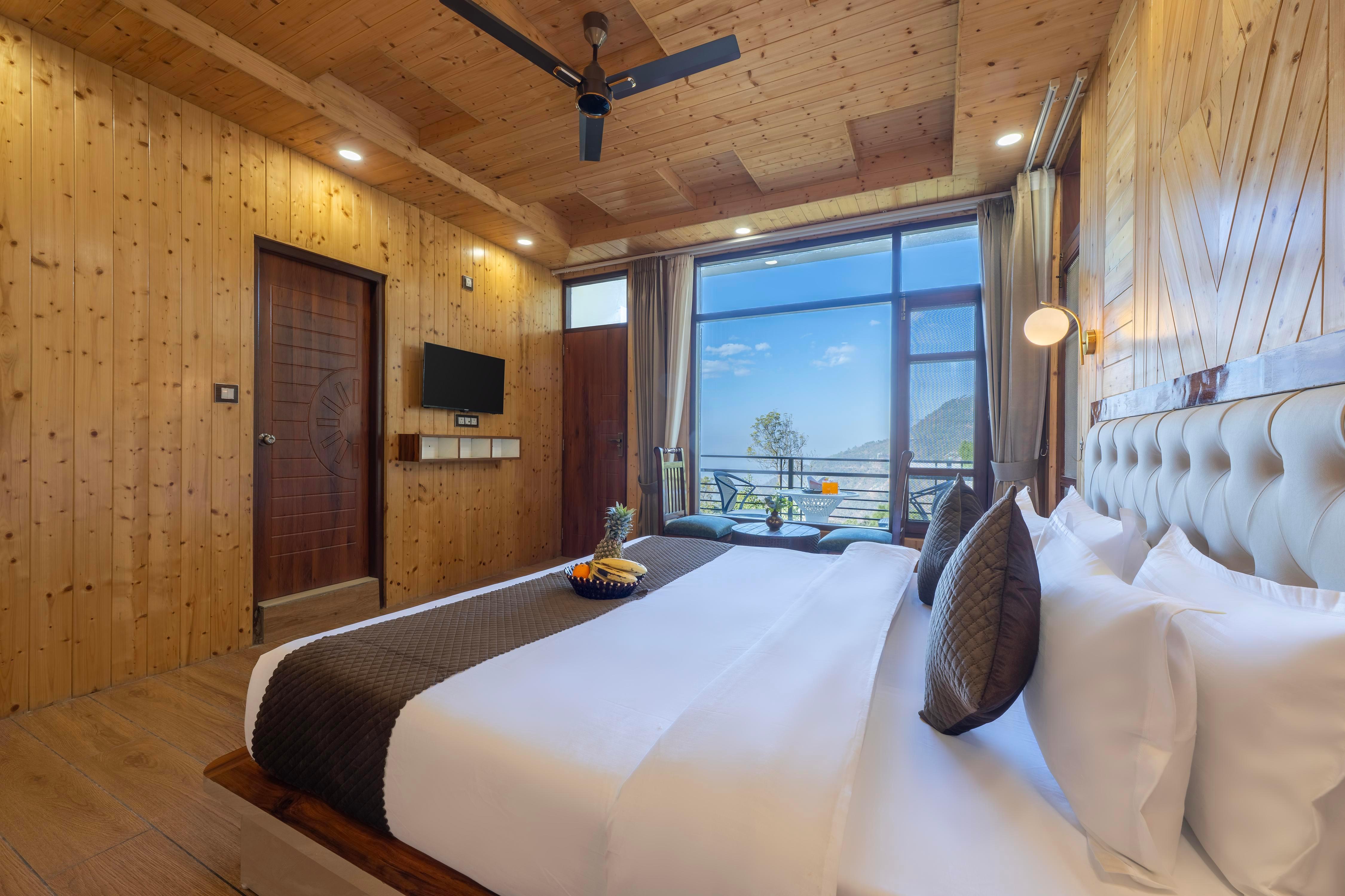 Splendid Retreat Hotels Kasauli Room Type - Deluxe Room With Mountain View
