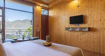 Splendid Retreat Hotels Kasauli Room Type - Super Deluxe Room With Mountain View