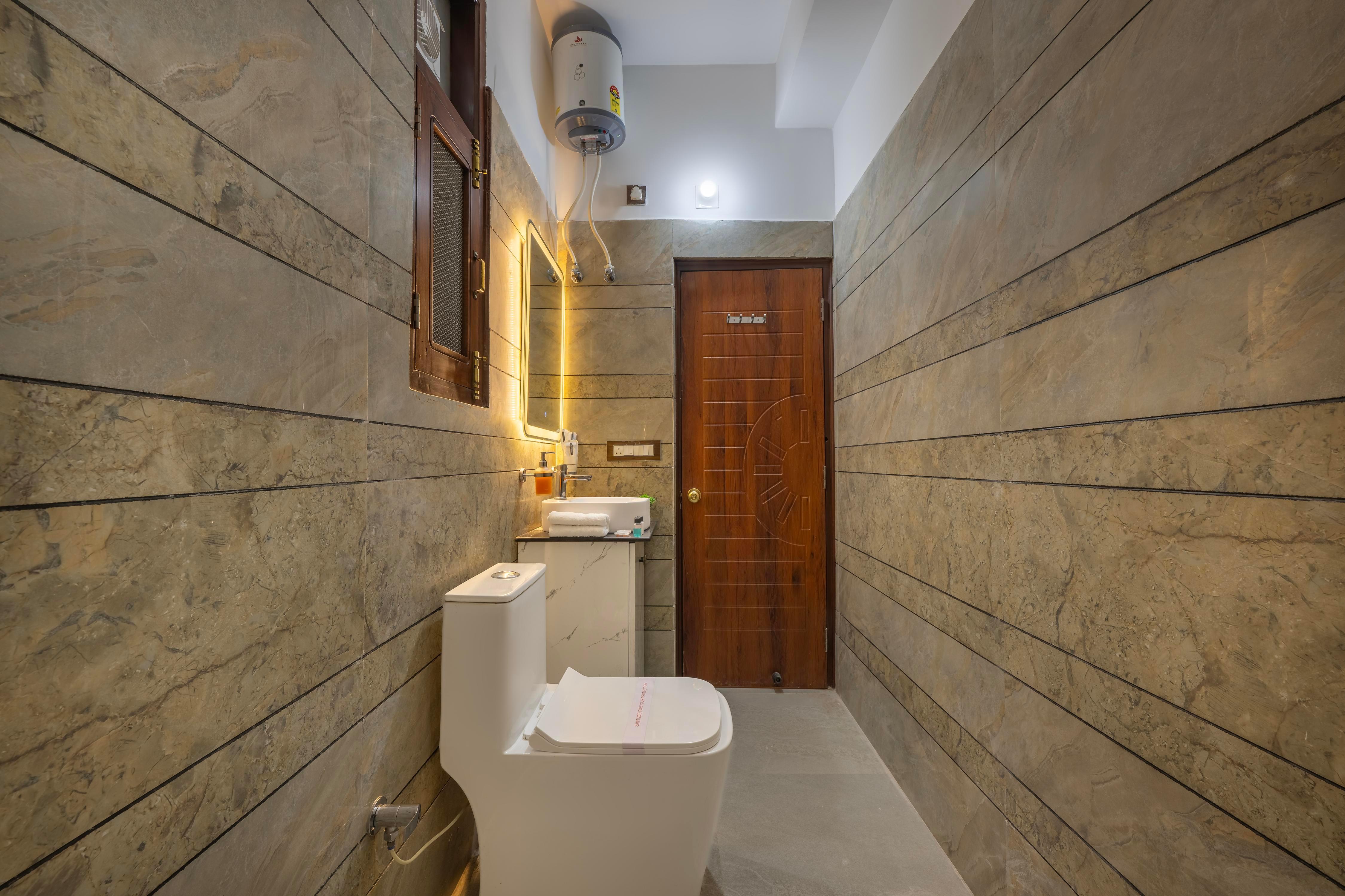 Splendid Retreat Hotels Kasauli - Tap to explore photos
