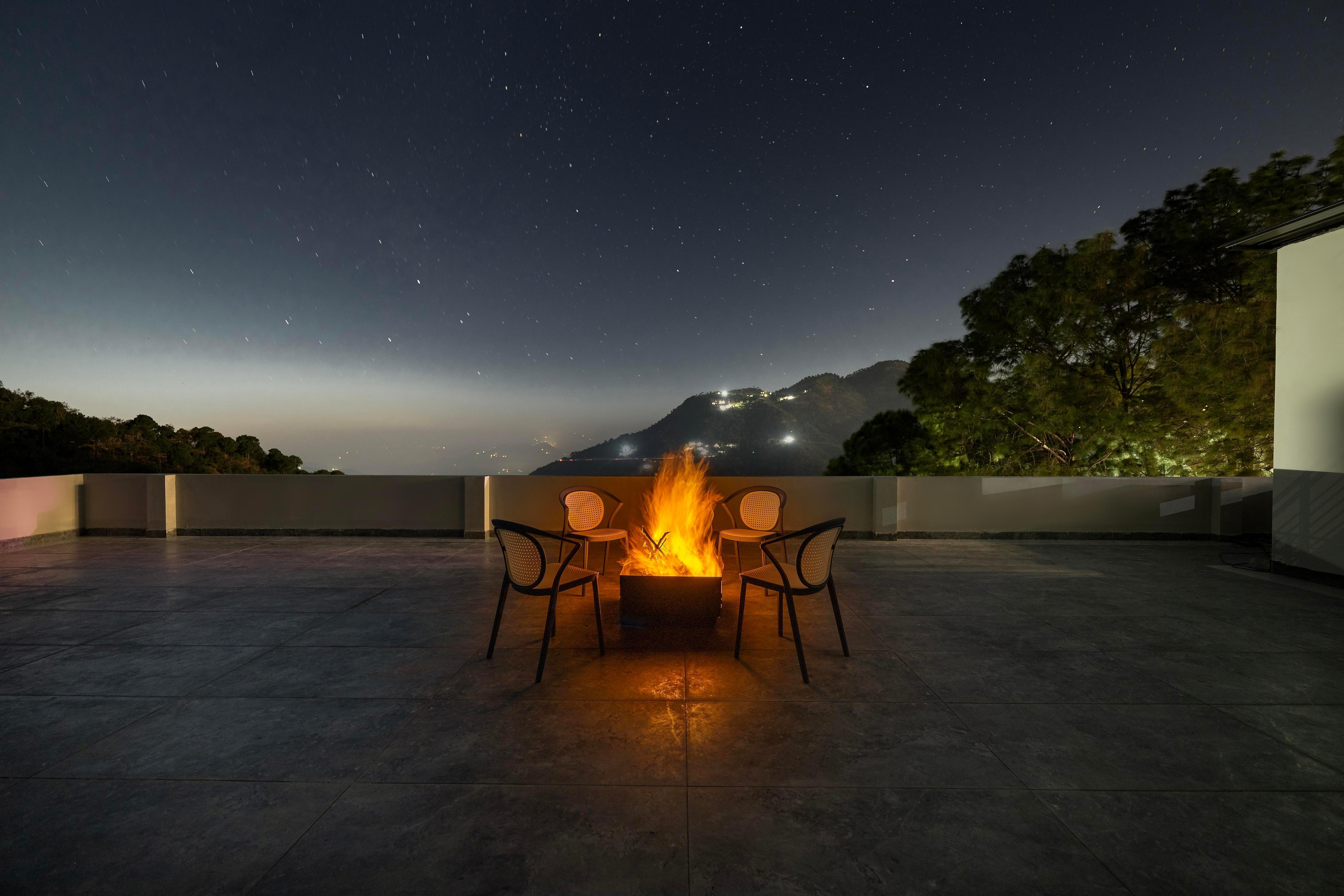 Splendid Retreat Hotels Kasauli - Tap to explore photos