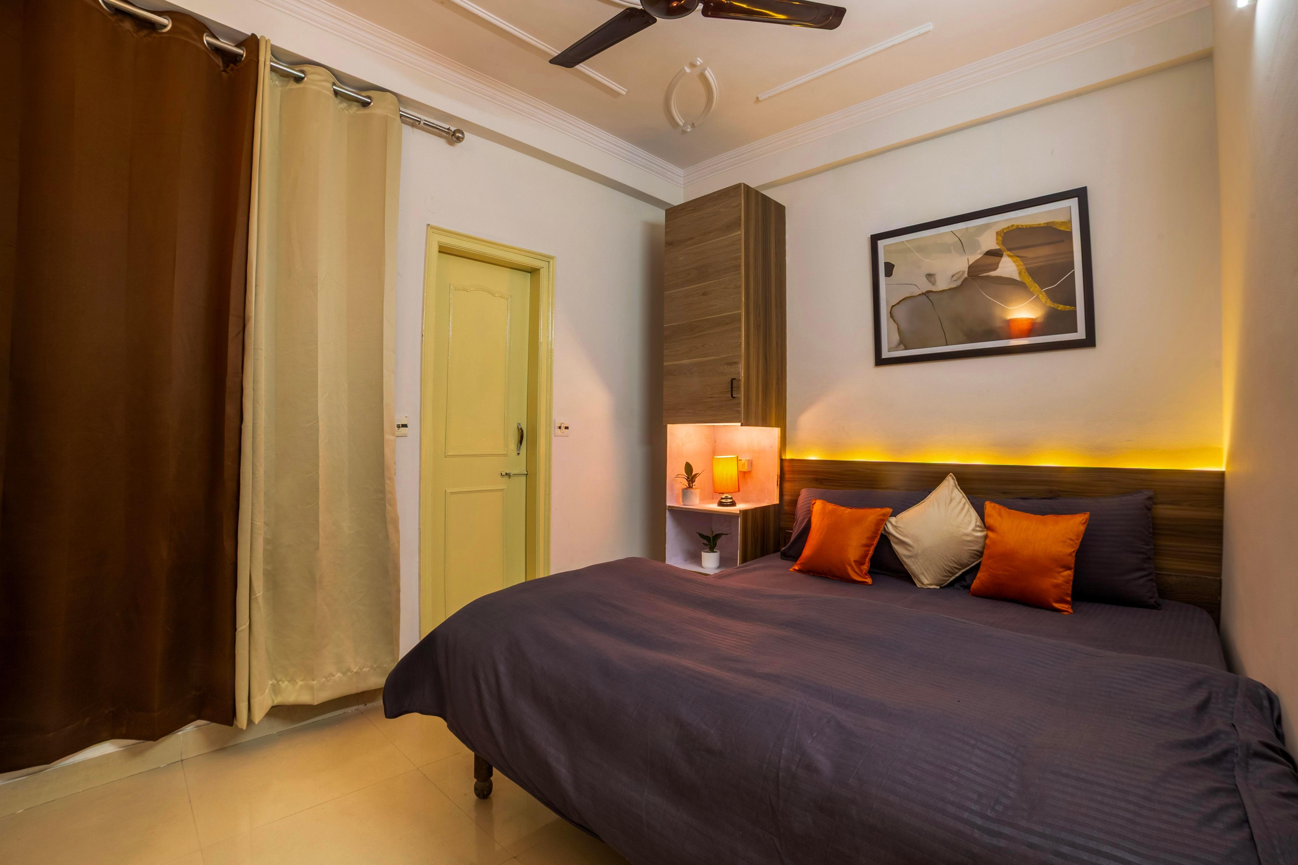 Mahamaya Apartment - Tap to explore photos