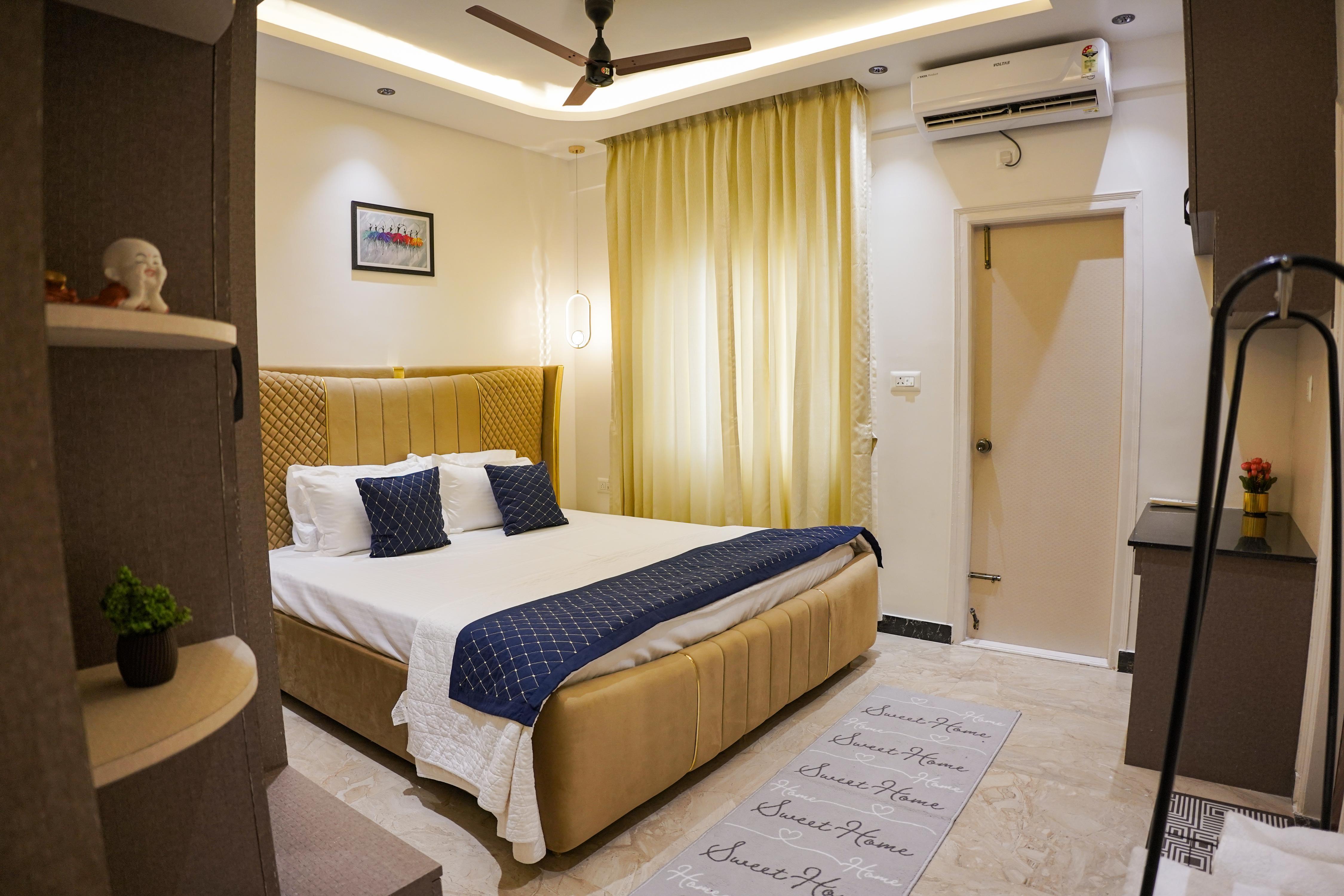 Vista Manor A luxurious 1Bhk Flat with Balcony 402 - Tap to explore photos