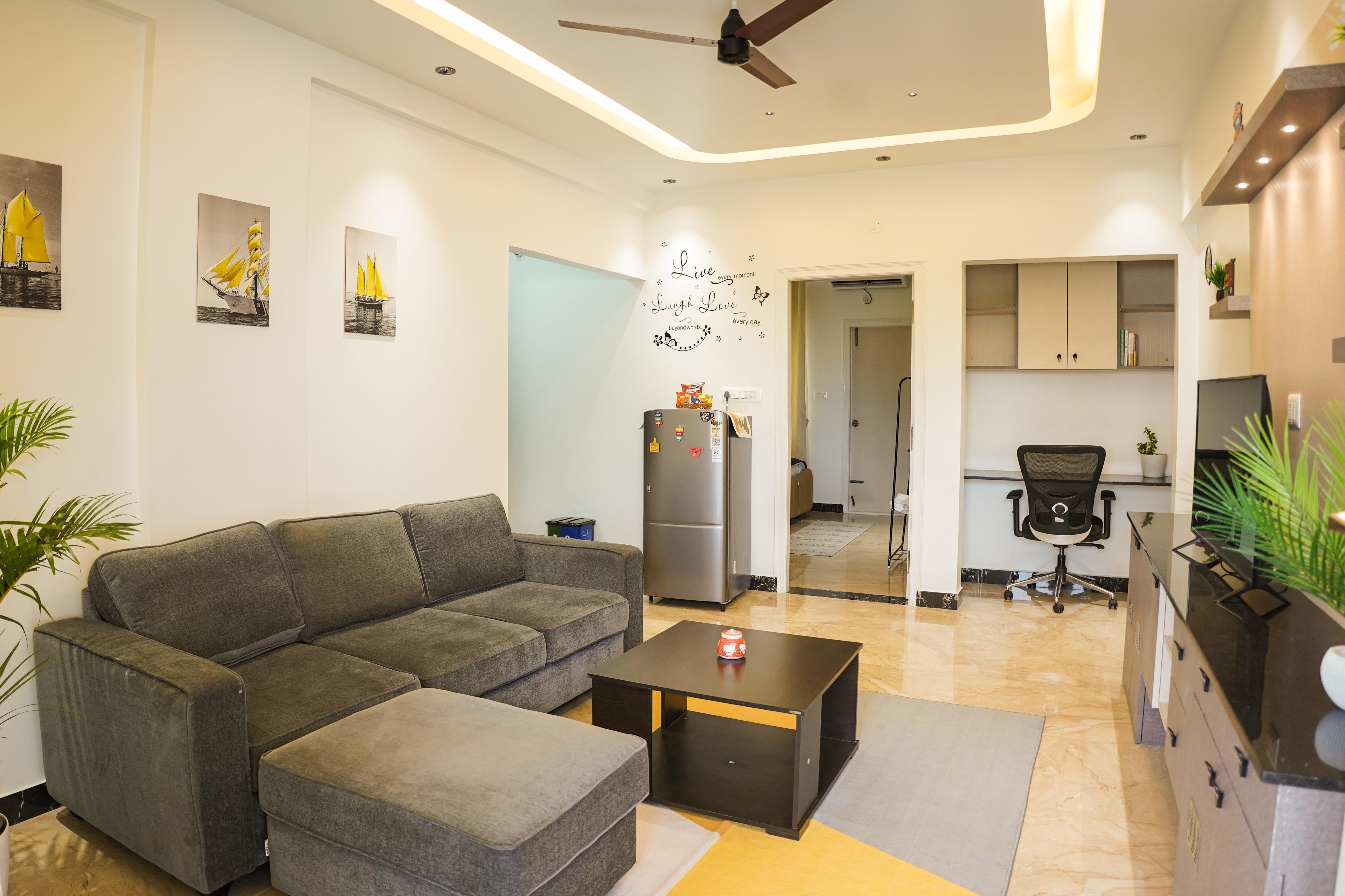 Vista Manor A luxurious 1Bhk Flat with Balcony 402 - Tap to explore photos