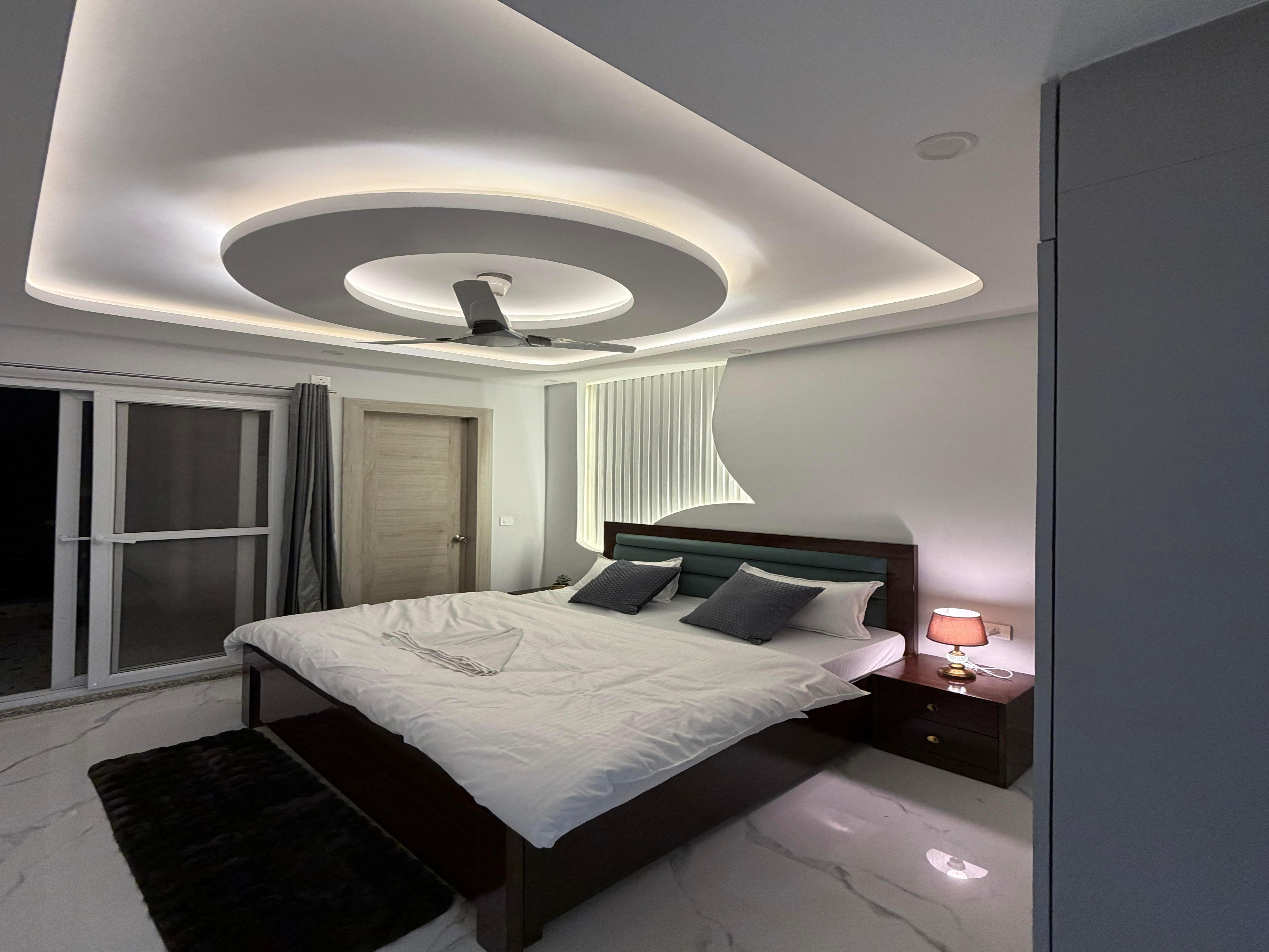 The Snugg Nest Luxury 4 BHK Apartment - Tap to explore photos