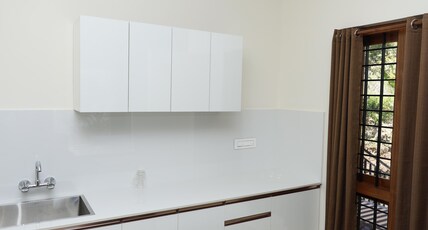 Ayur Nest Room Type - Deluxe Room -101