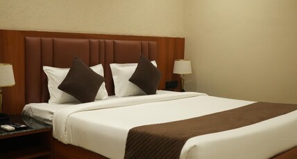 Hotel Shreeja Central Bhawanipatna Room Type - Grand Elite