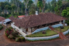 ama Stays & Trails - Woshully Bungalow