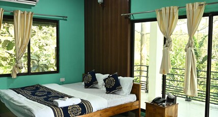 7th Mile Resort Room Type - Deluxe Room