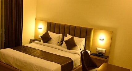 S R GRAND PREMIUM A/C ROOMS Room Type - Premium Executive Room