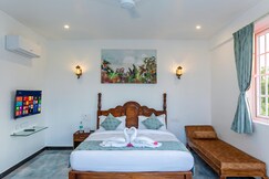 T Resort 4-Bedroom Villa Near Auro Beach