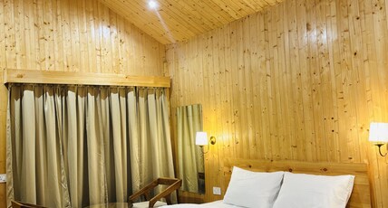Bundela Woods Cottage and Restaurant Room Type - Deluxe Double Room with Balcony