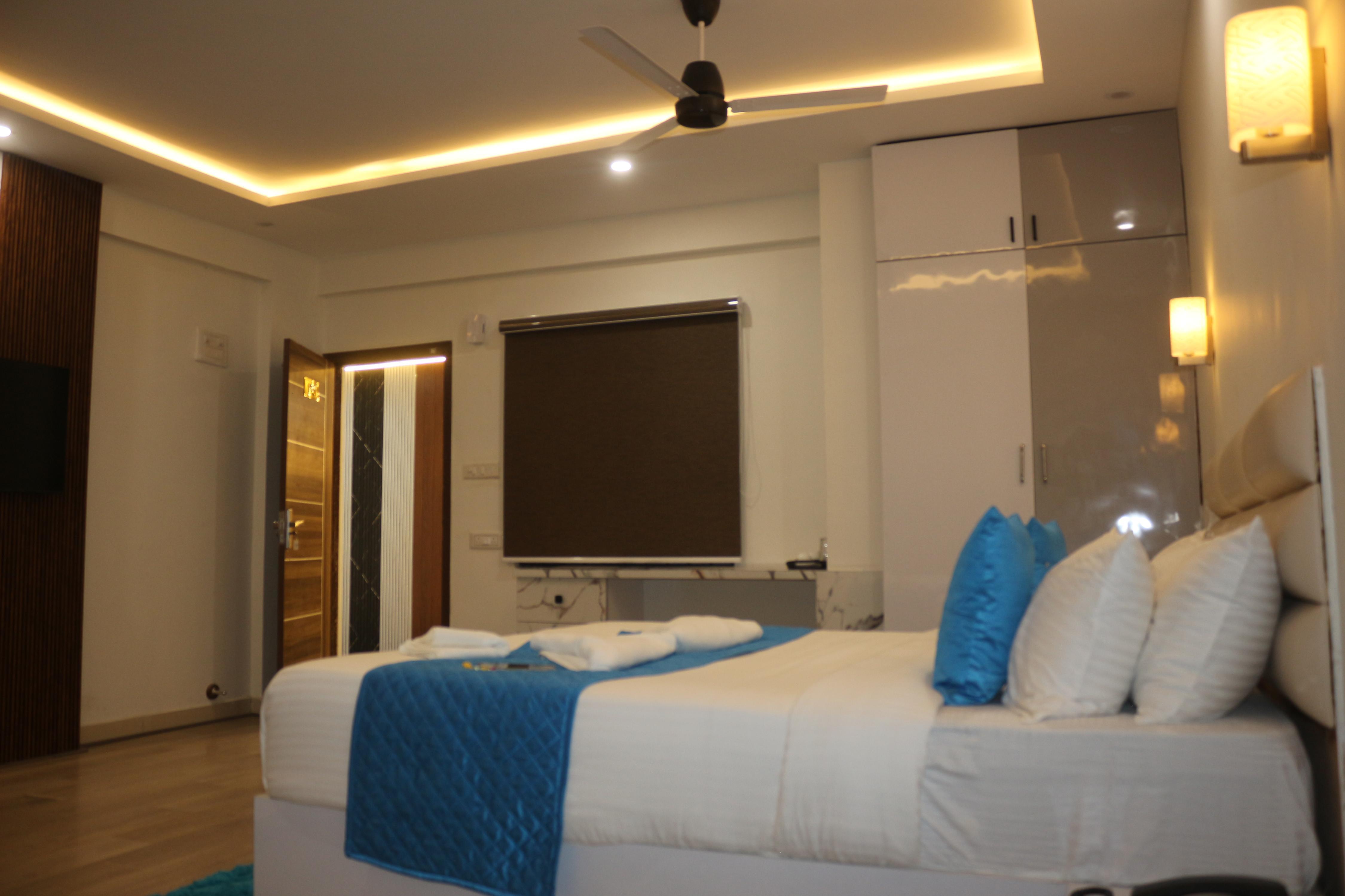 Niharika Heights Luxury Hotel - Tap to explore photos