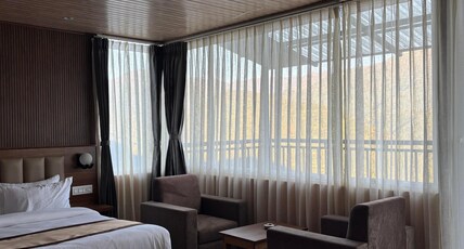 Wisteria Crystal Manor Room Type - Premium View Room