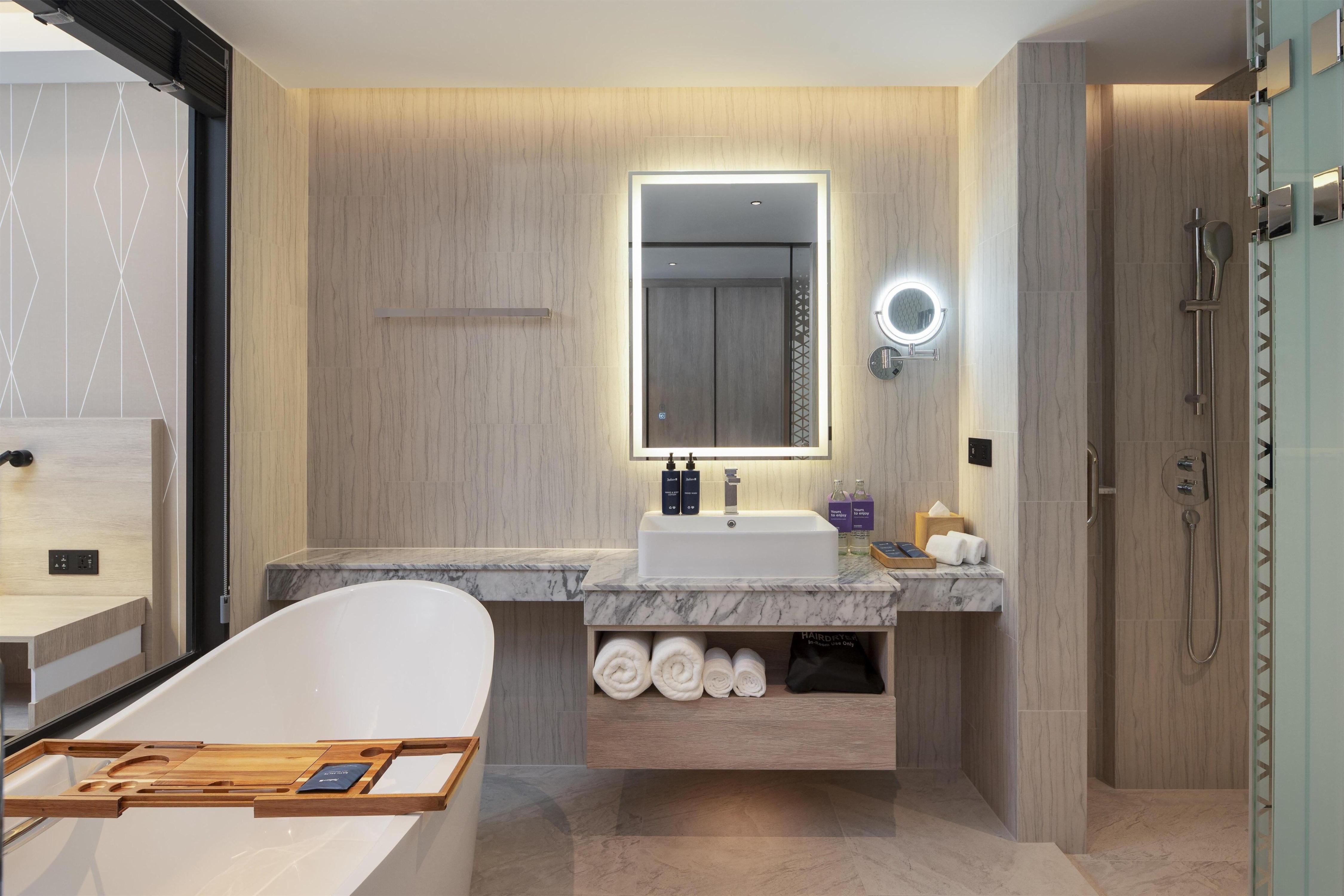 Radisson Blu Resort Phuket, Mai Khao Beach Room Type - Premium Room-Ocean Front with Balcony