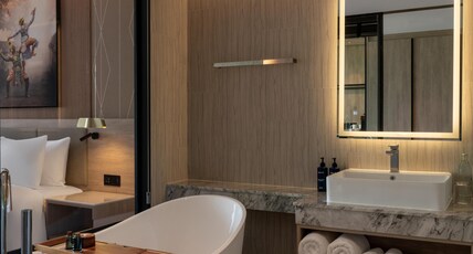 Radisson Blu Resort Phuket, Mai Khao Beach Room Type - Premium Room-Ocean Front Pool Access
