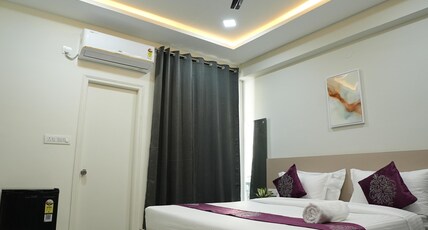 Hotel Flamount Arka Studios Room Type - Superior Studio Room with Balcony
