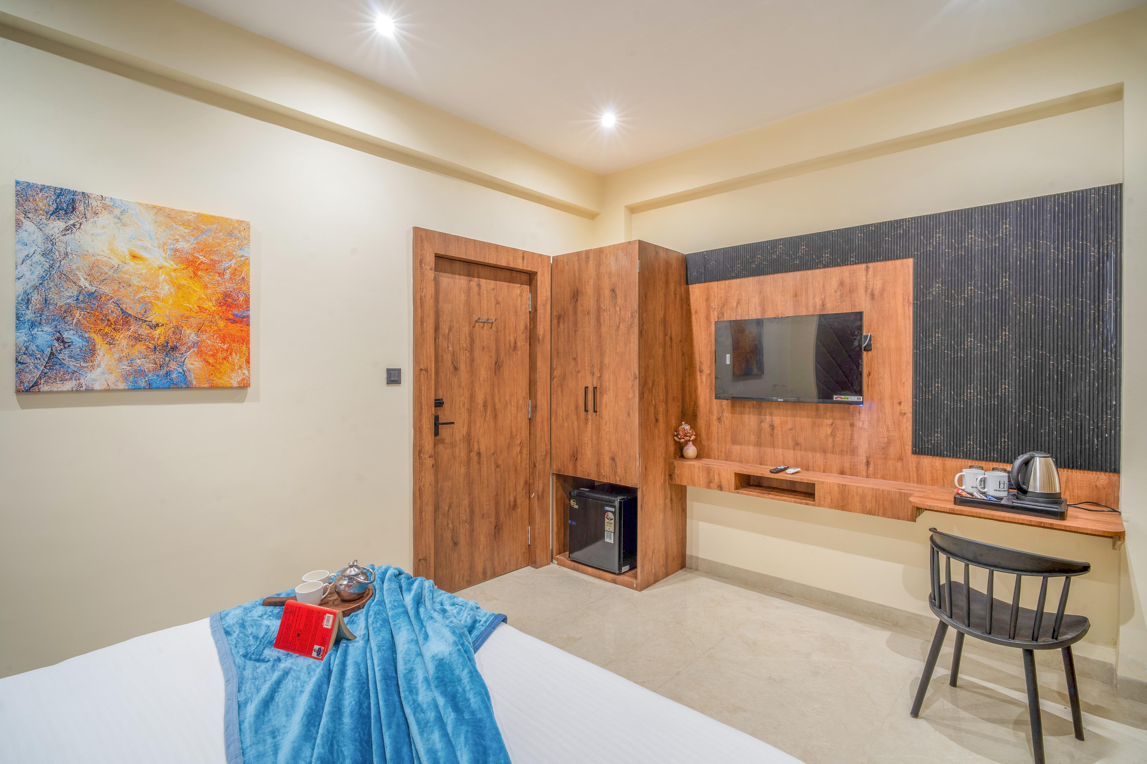 Benchmark Residences - Tap to explore photos