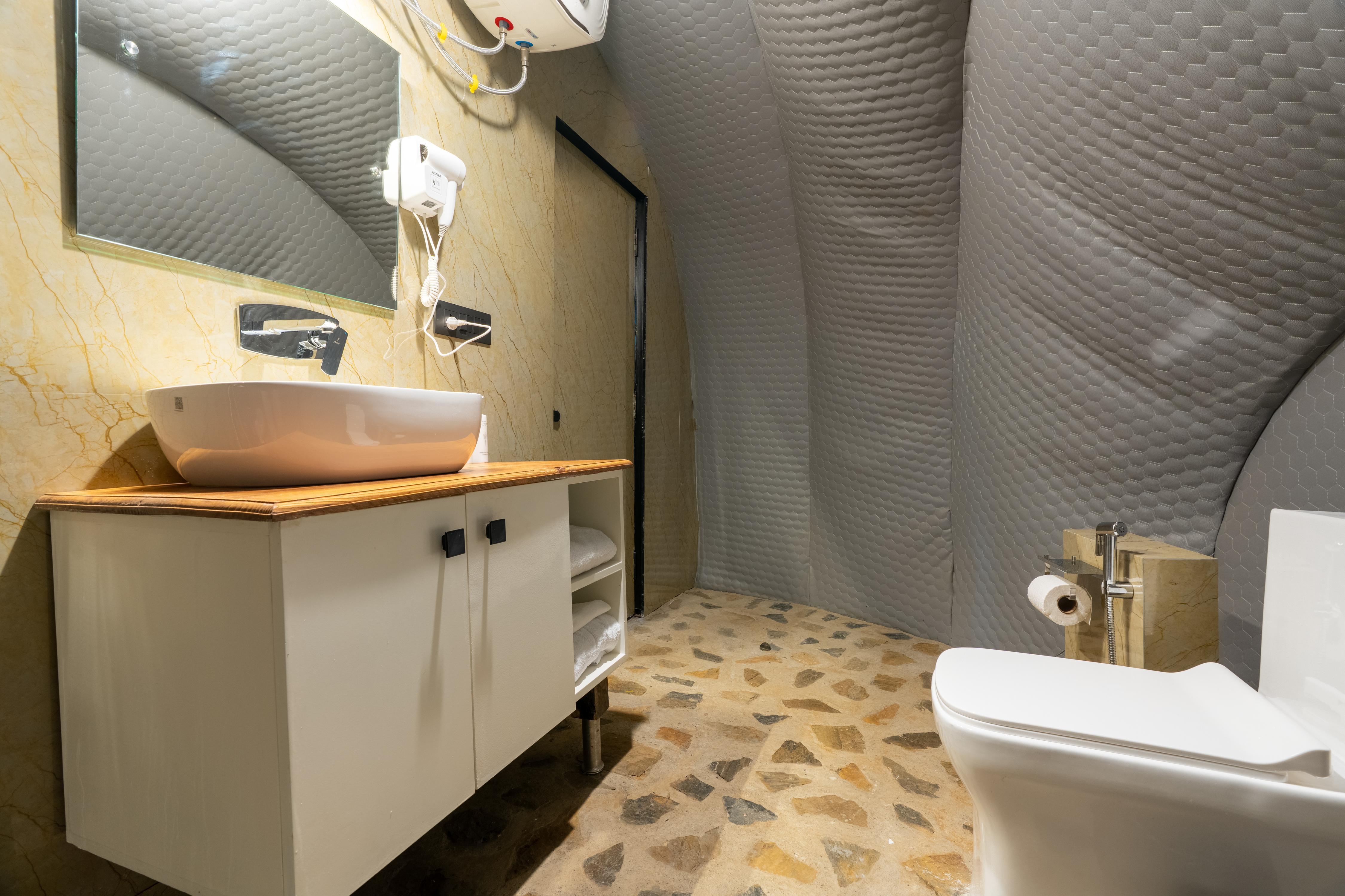 SaffronStays Prism Hill (Deluxe Room) - Tap to explore photos