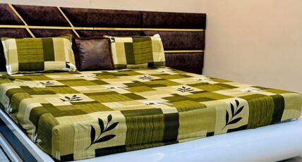 Manu Family Guest House Room Type - Double Bed AC Room