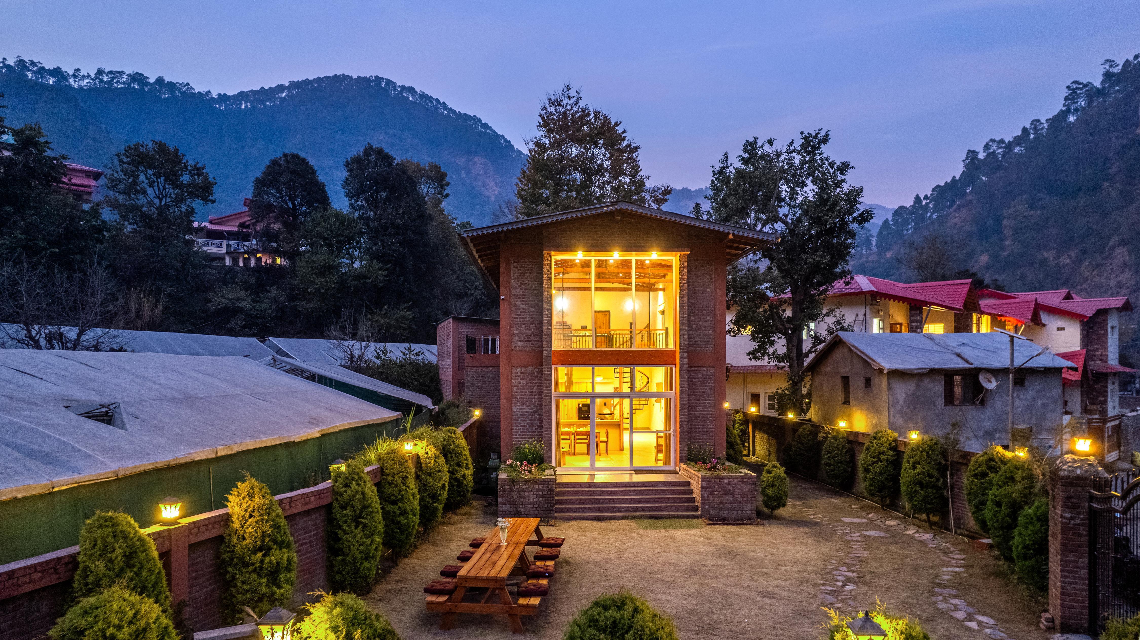 Elivaas Casa Gaula 4 BHK Cottage With Lawn and Outdoor Sit-Out