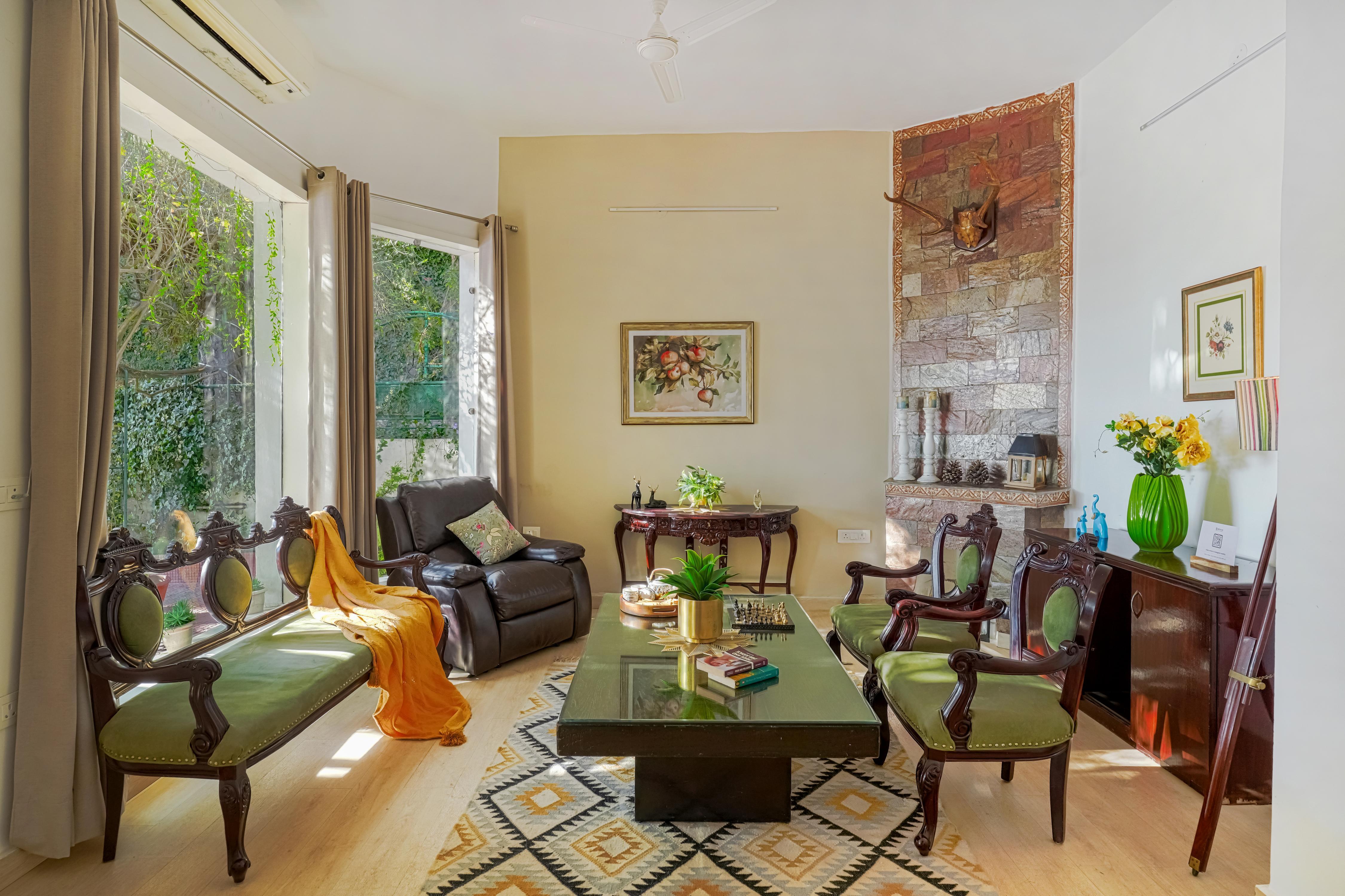 ELIVAAS Berlin House 4 BHK Villa Hillside Getaway - Tap to explore photos