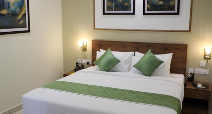 Golden Cassia Room Type - Delux Room