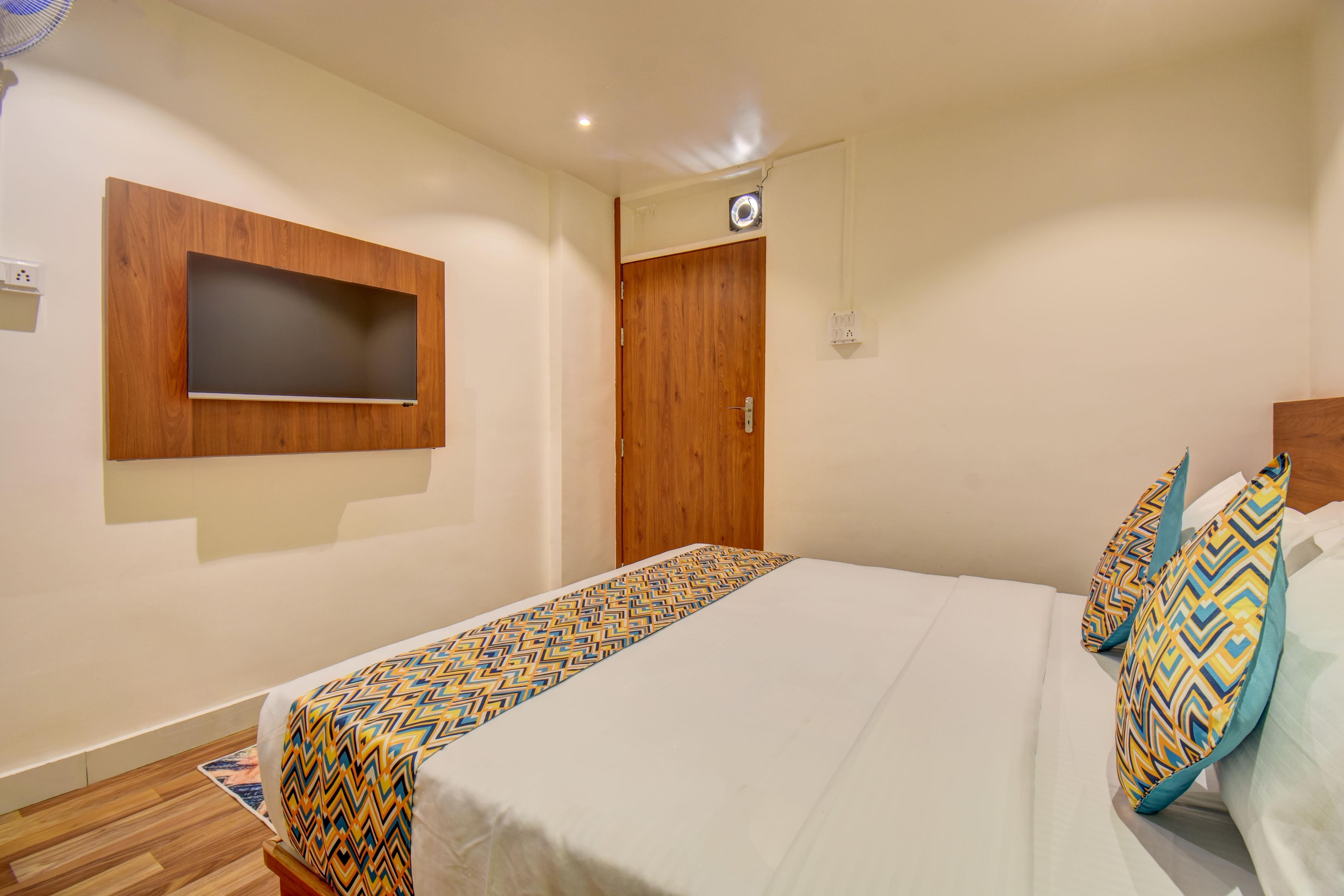 Happy Stay Lodging and Restaurant - Tap to explore photos