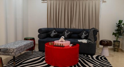 La Vida Eclectic Suites | 10min From Airport Room Type - La Vida Eclectic Suites Hazel | 2BHK Entire Apartment