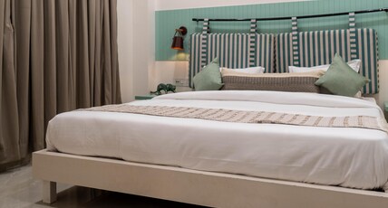 La Vida Eclectic Suites | 10min From Airport Room Type - Luxury Room