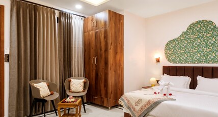 The Neeraj Ganga Ranimahal With Ganga Ghat Access Room Type - Deluxe Room