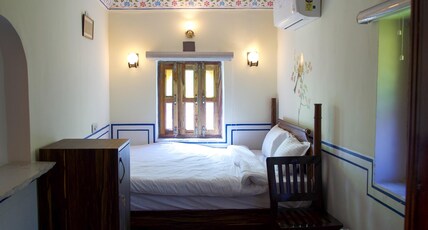 Bagh Ajabgarh Room Type - Deluxe Room with Hill View Queen Bed Bagh Ajabgarh Room Type - Deluxe Room with Hill View Queen Bed